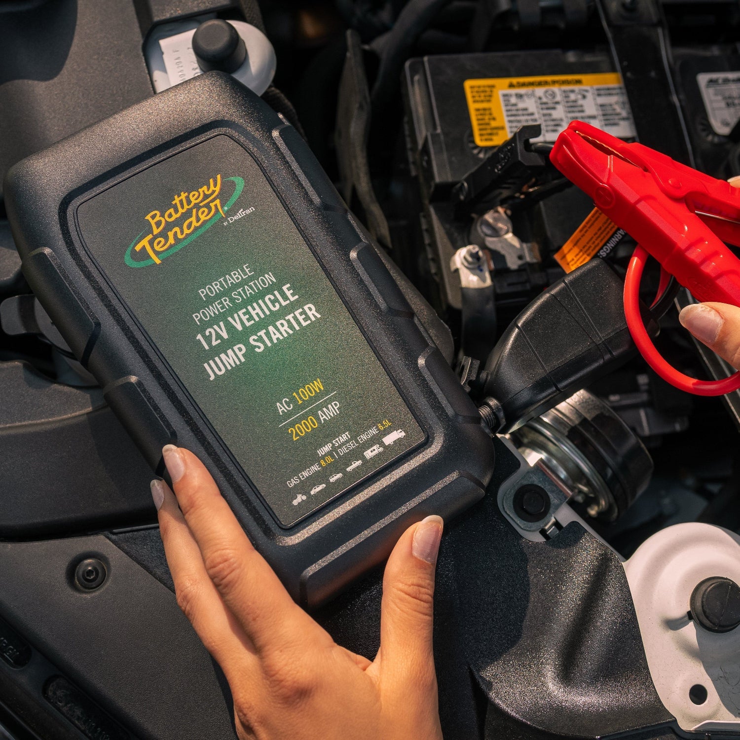 2000 AMP Power Station with 100 Watt Inverter